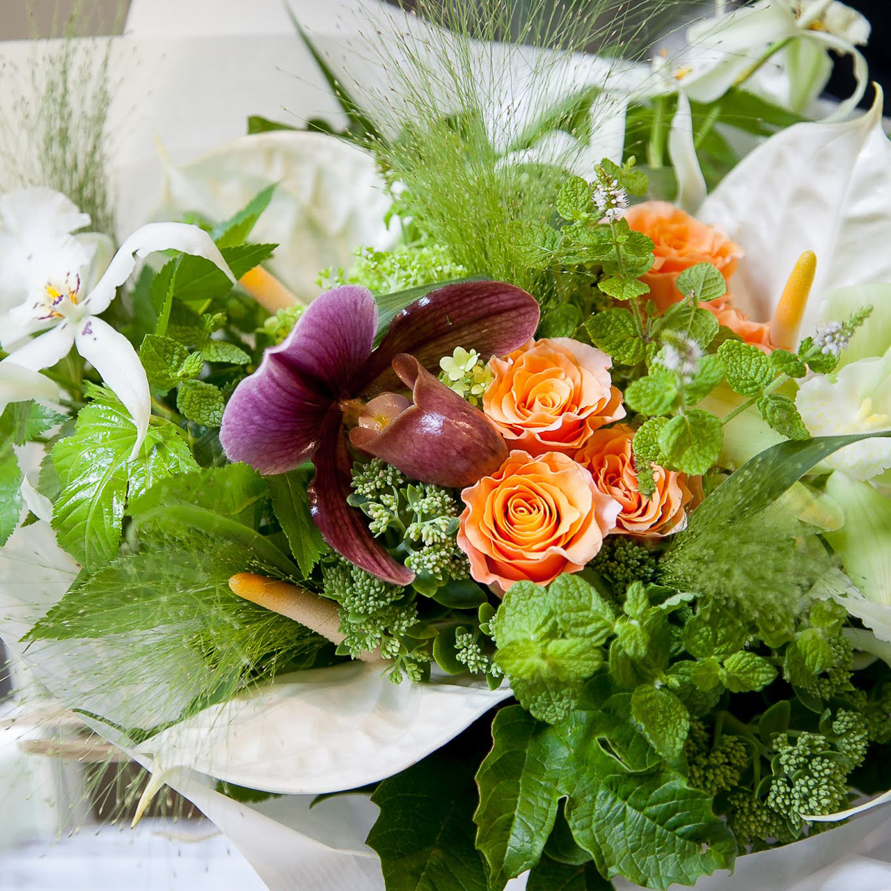 敬老の日　花ギフト　オレンジグリーンの花束